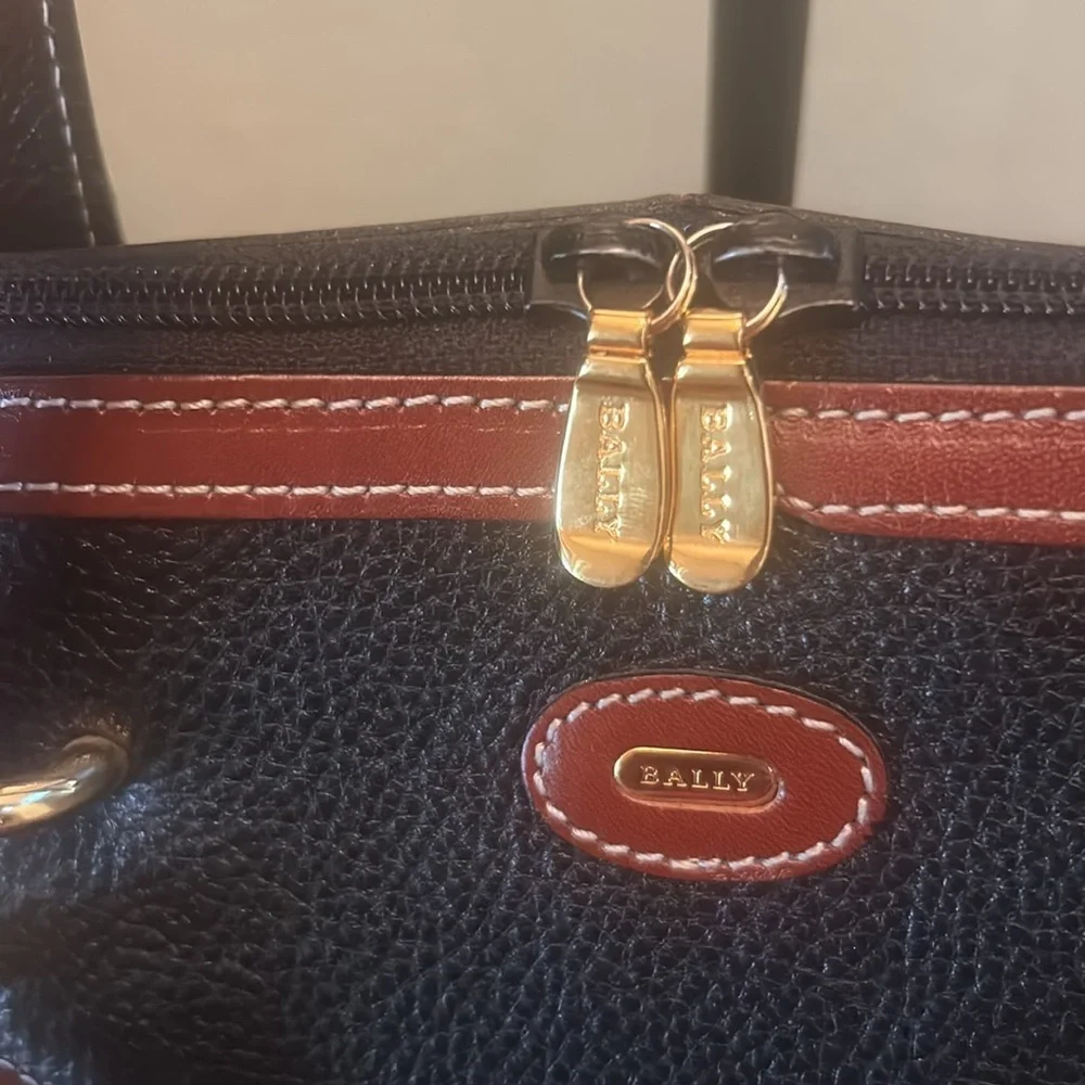 Bally Vintage Black and Brown Pebbled Leather Satchel with Shoulder Strap - Picture 2 of 15